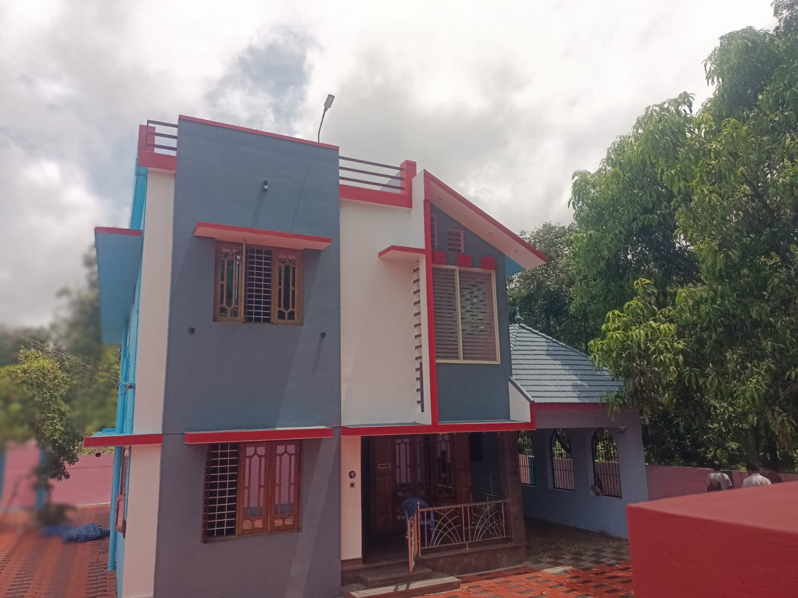 4BHK House (1800 Sqft ,9 cent) with Land(40 cent) sale in Manjakonam